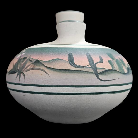 New West Pottery Double Spout Vase Southwest Desert Scene Hand Painted AZ - Picture 4 of 8